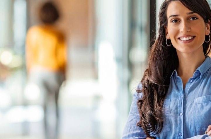 Portrait d'une commerciale