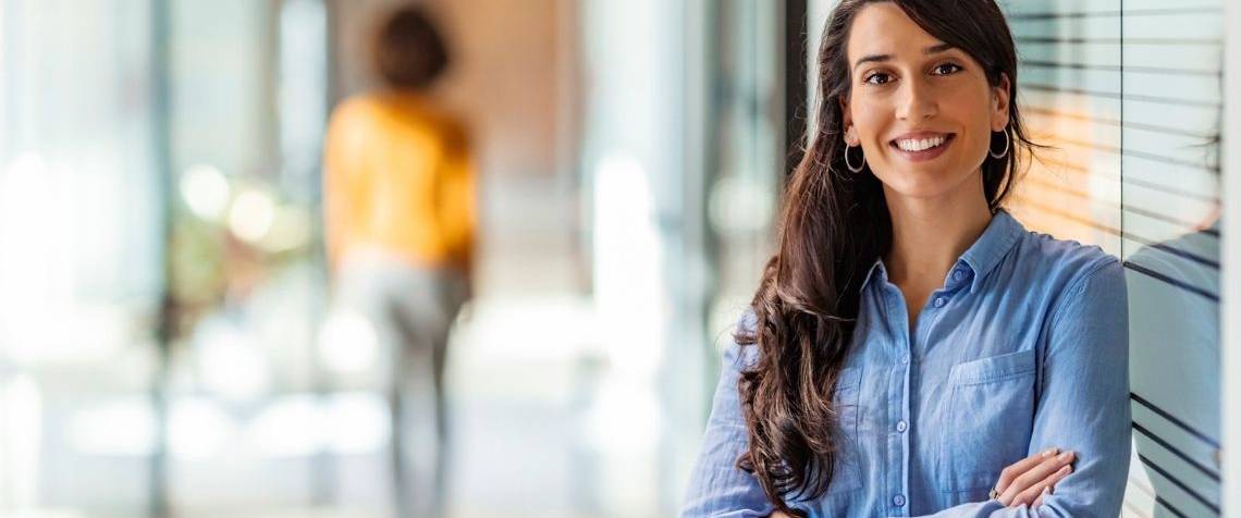La méthode MEDDIC : comment faire la part belle aux sombres héros de la vente Portrait d'une commerciale