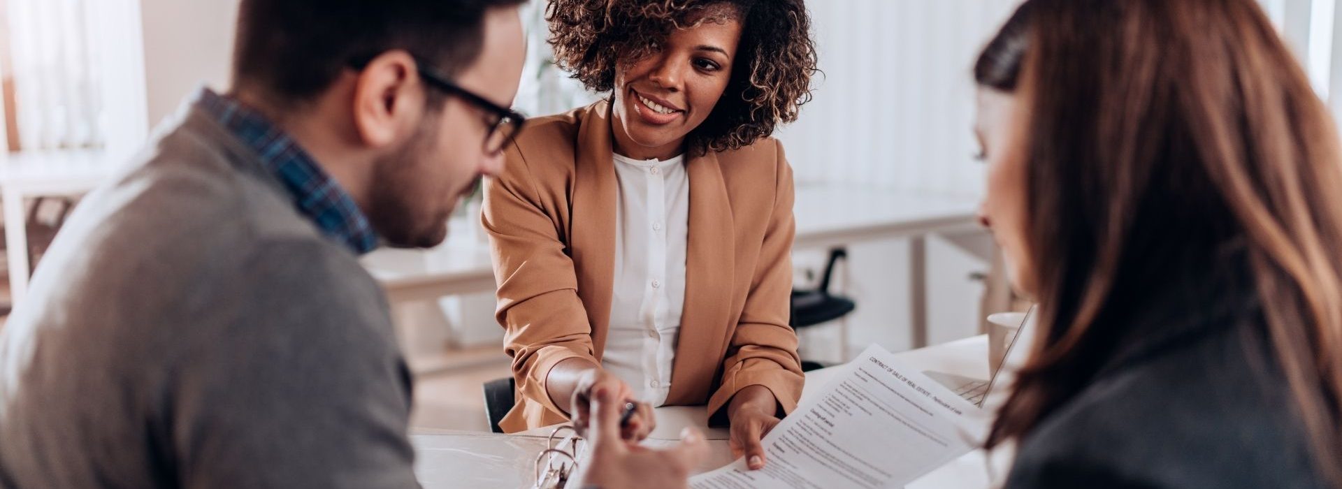 Avant de vous lancer dans la prospection, vous allez devoir préparer un pitch bien ficelé Contrat de prêt de signature de couples à la banque