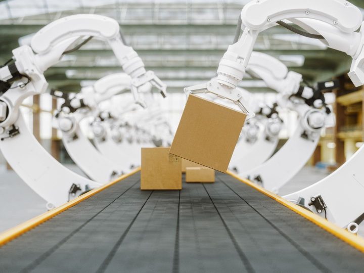 Forrester prévoit que l'automatisation fragilisera 34% des emplois en Europe et qu'elle entraînera la perte de 12 millions d'emplois dans les pays de l'« Europe des 5 » d'ici 2040. Robots
