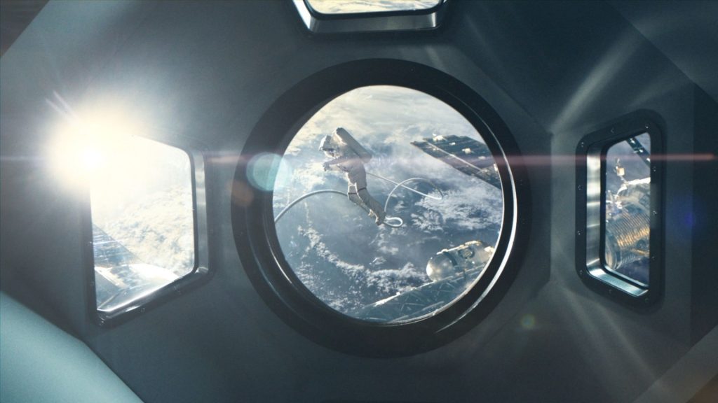 Citroën C5 x une métaphore du bien-être automobile par Citroën Astronaute