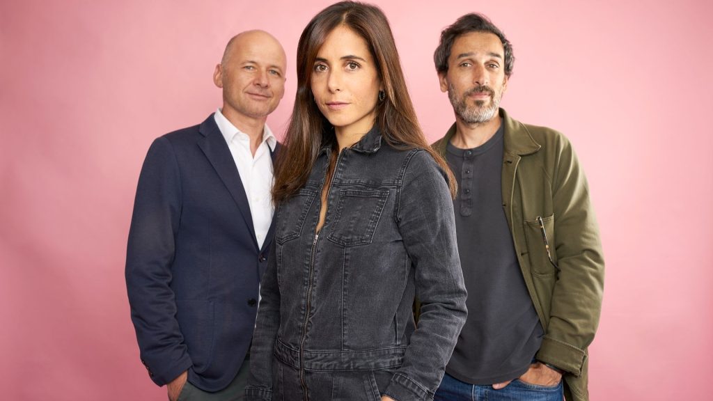 Ogilvy Paris annonce l’arrivée de Delphine Mazeau au poste de directrice de la communication. Matthieu Elkaim, Emmanuel Ferry et Delphine Mazeau