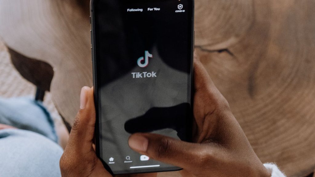 70% des PME françaises présentes sur TikTok affirment que la plateforme leur a permis d'élargir leur clientèle Smartphone avec l'application TikTok