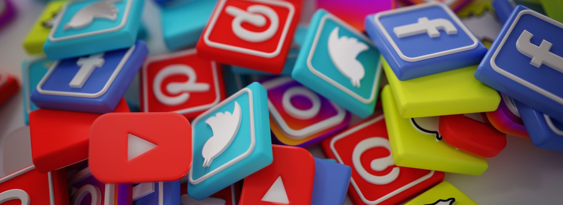 Les 10 principales tendances des réseaux sociaux en 2023 pour la région EMEA Logos réseaux sociaux