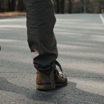 Chaussures sur une route