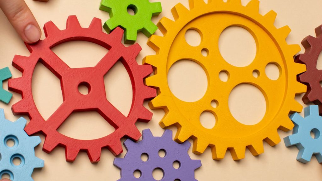 Quelles sont les compétences de vente essentielles pour les commerciaux ? Rouages de couleurs