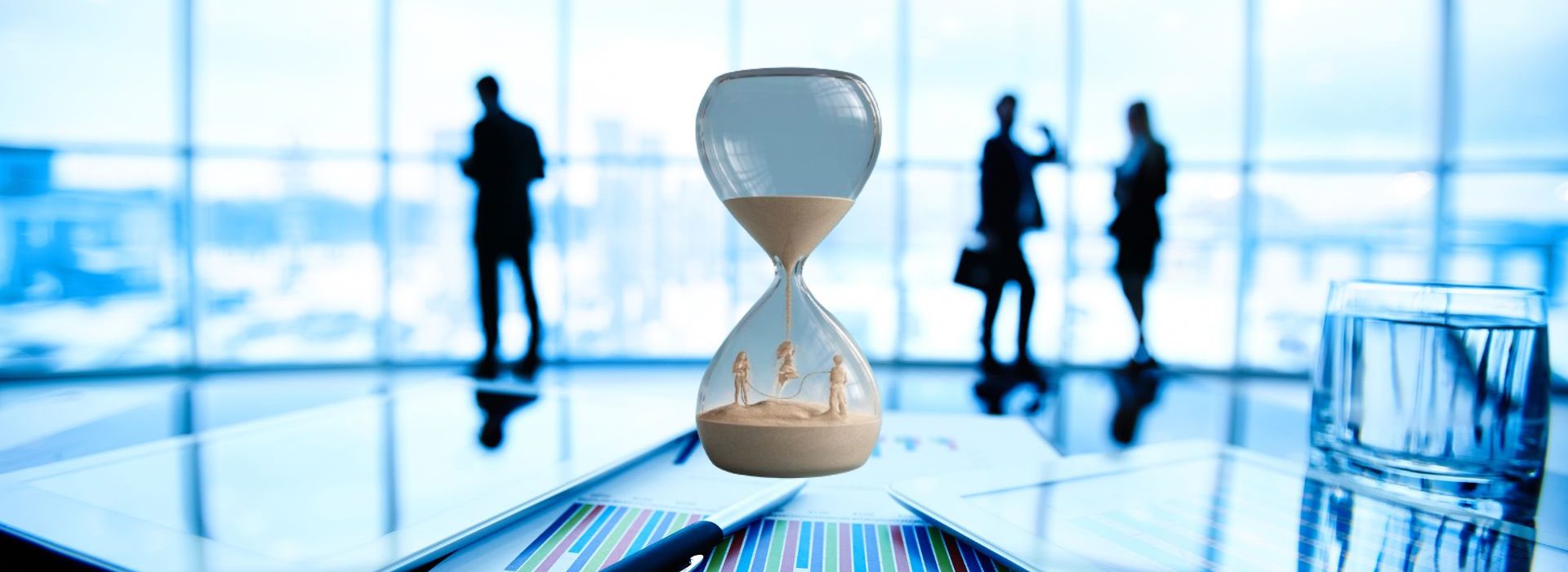 En quoi les plateformes de communication diffèrent-elles dans le contexte du B2C par rapport au B2B ? Sablier